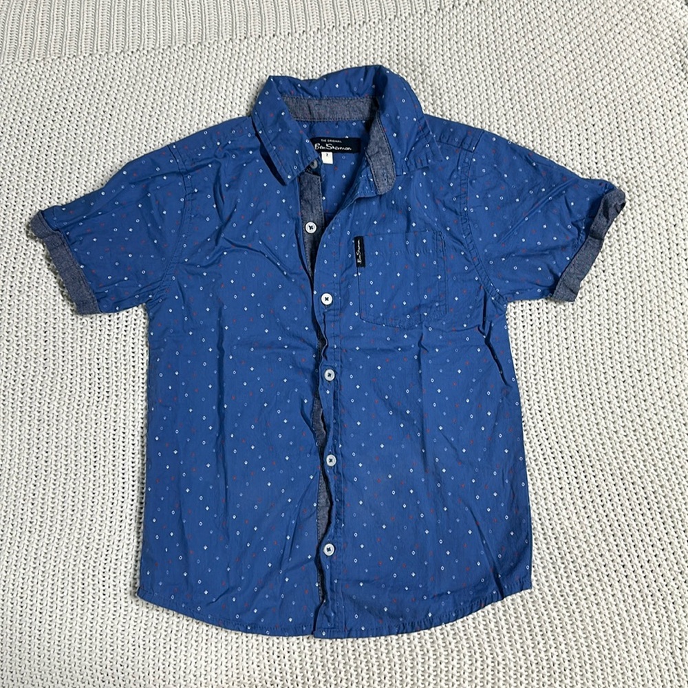 Boys short sleeve button down size 7